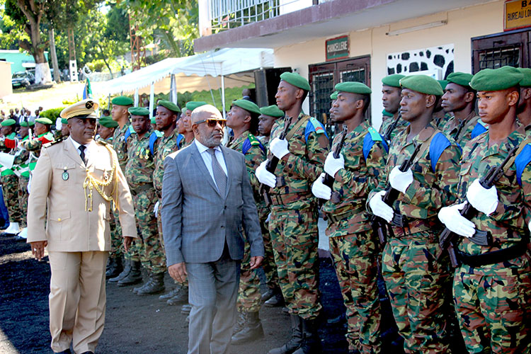 image Le chef de l’Etat à Kandaani  / Azali Assoumani: « Aucun manque de respect ou violences exercées contre les forces de l’ordre ne seront tolérées »